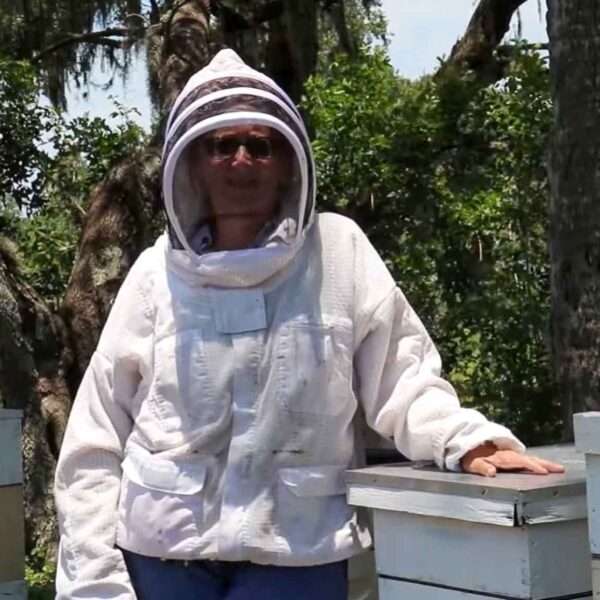 Ex-Banker ‘Couldn’t Be Happier’ Making Honey In Florida