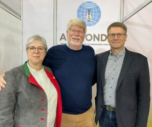 Pettis Welcomes German Bid To Host Apimondia In 2029